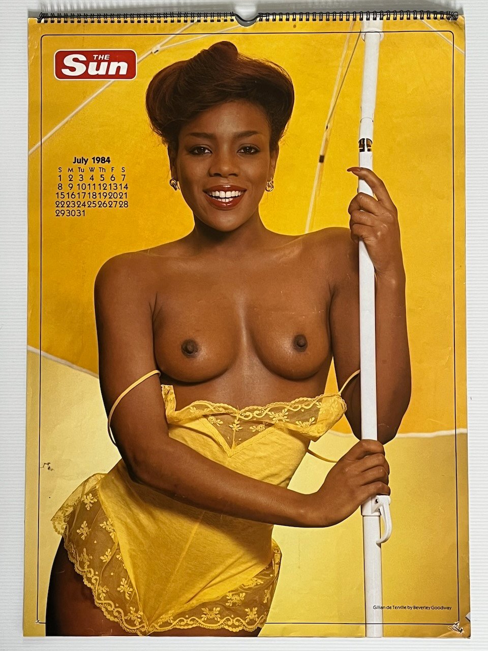 THE SUN Page 3 Calendar 1984 Linda Lusardi, Corinne Russell - Image 2